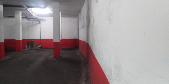 Vendo plaza de garaje para trés motos